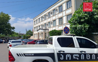 8 თვეა ირკვევა თბილისელი კაცის დავა სად განიხილოს