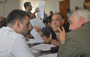 რატომ მიდის 150 ათასი ლარიდან  180 ათასი - ხელფასებზე 