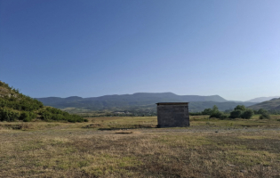 ზემო ჩოჩეთის სასაფლაოზე სოფლის პროგრამით 2 ტუალეტი შენდება