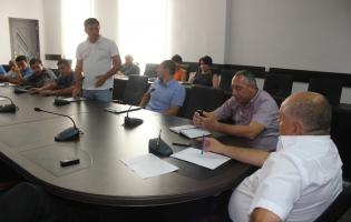 ,,ბატონო გამგებელო, გაბრაზებული აღაიანელები მოდიან