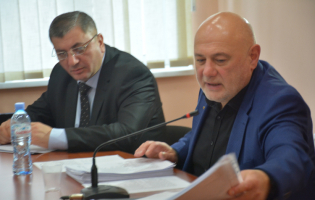 გორის მუნიციპალიტეტის ახალ საკრებულოში თავმჯდომარემ მოადგილეზე მეტი ხმა მიიღო