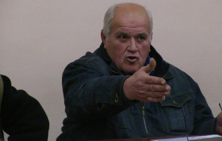 ,,ათ უმაღლესდამთავრებული ტეტიები და თამადები